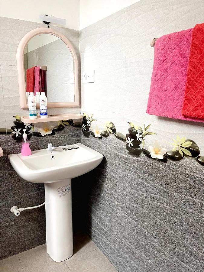 Wasana Ocean View Villa ミリッサ エクステリア 写真