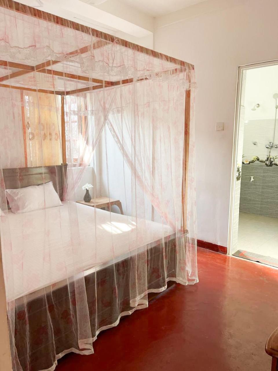 Wasana Ocean View Villa ミリッサ エクステリア 写真