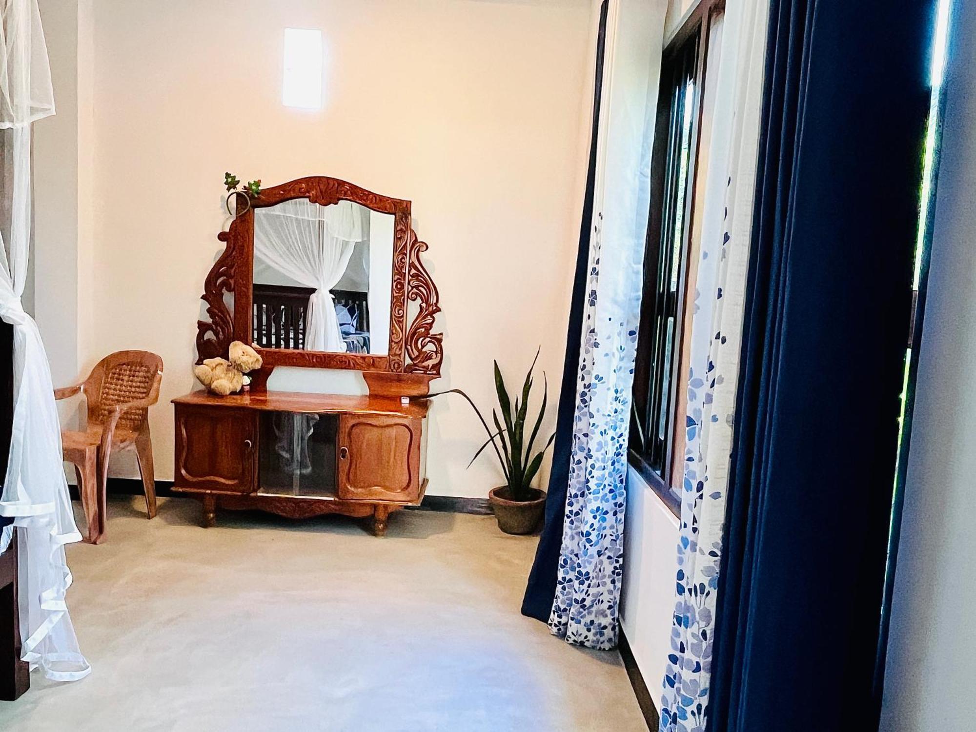 Wasana Ocean View Villa ミリッサ エクステリア 写真